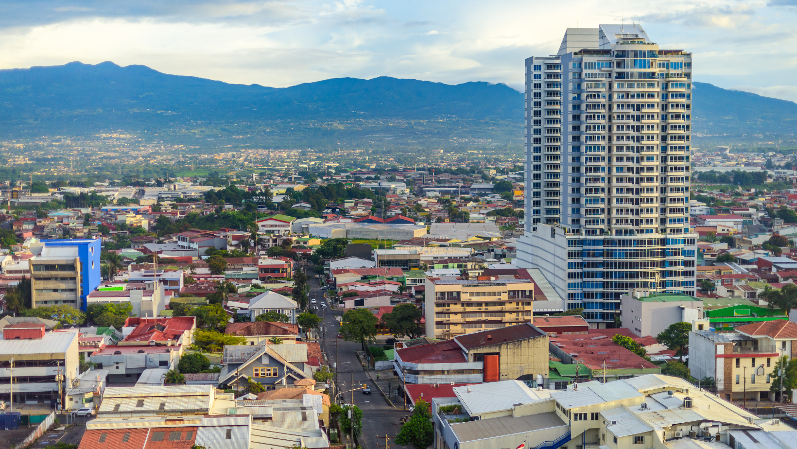 A Comprehensive Buyer's Guide to Real Estate in Costa Rica